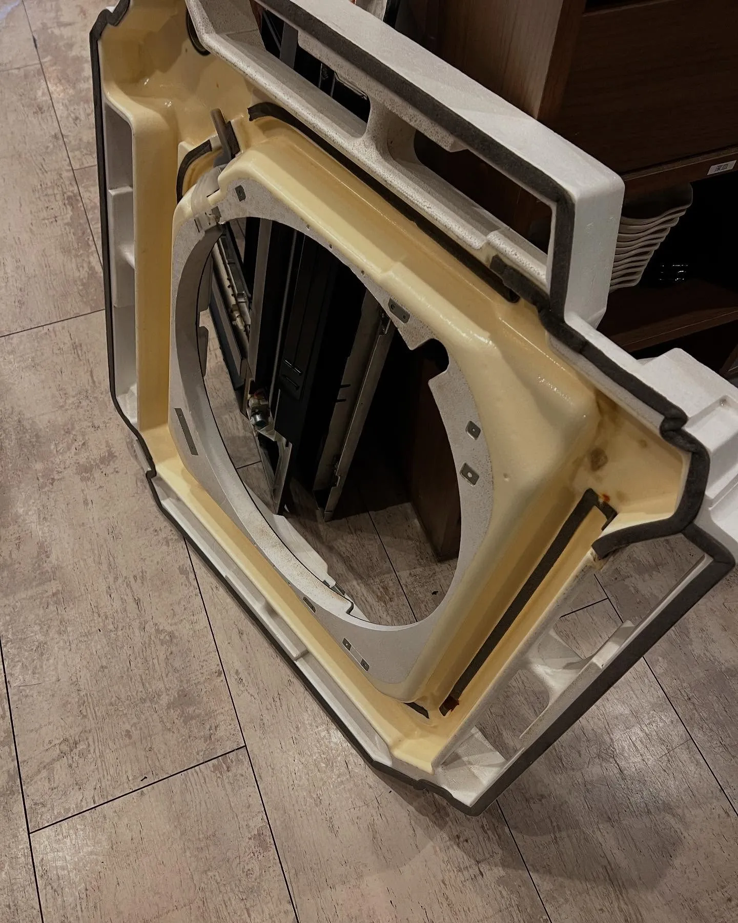 仙台業務用エアコンクリニック愛子。