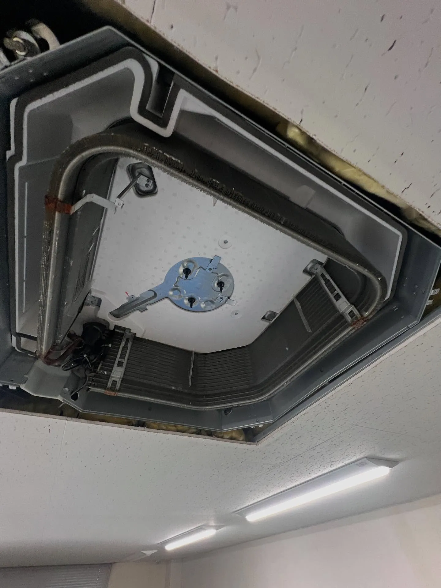 仙台エアコン塾👏 エアコン工事のプロフェッショナルになるため...