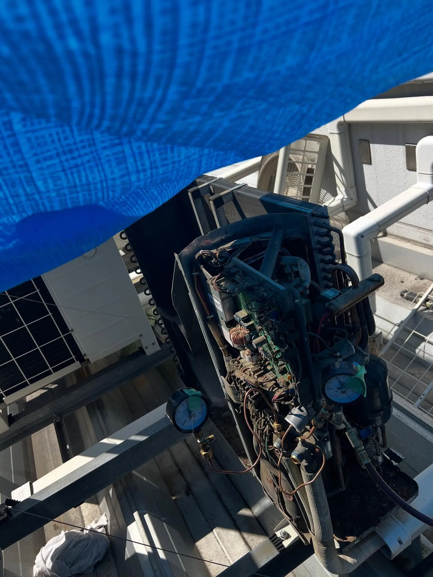 エアコンからのフロンガス、大変な環境問題ですよね🌍💦。