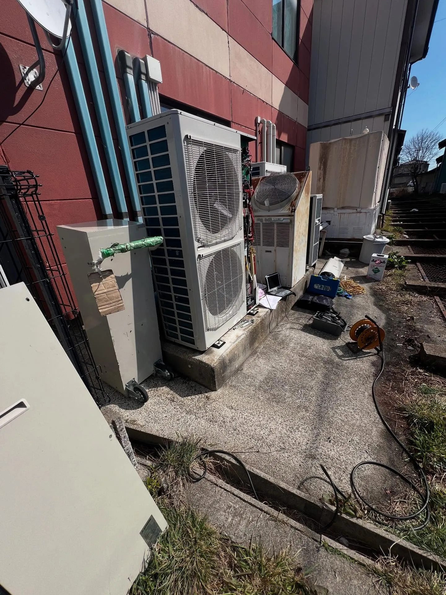 冬が来ました‼️、宮城の皆さん！寒い季節に備えてエアコンの準...