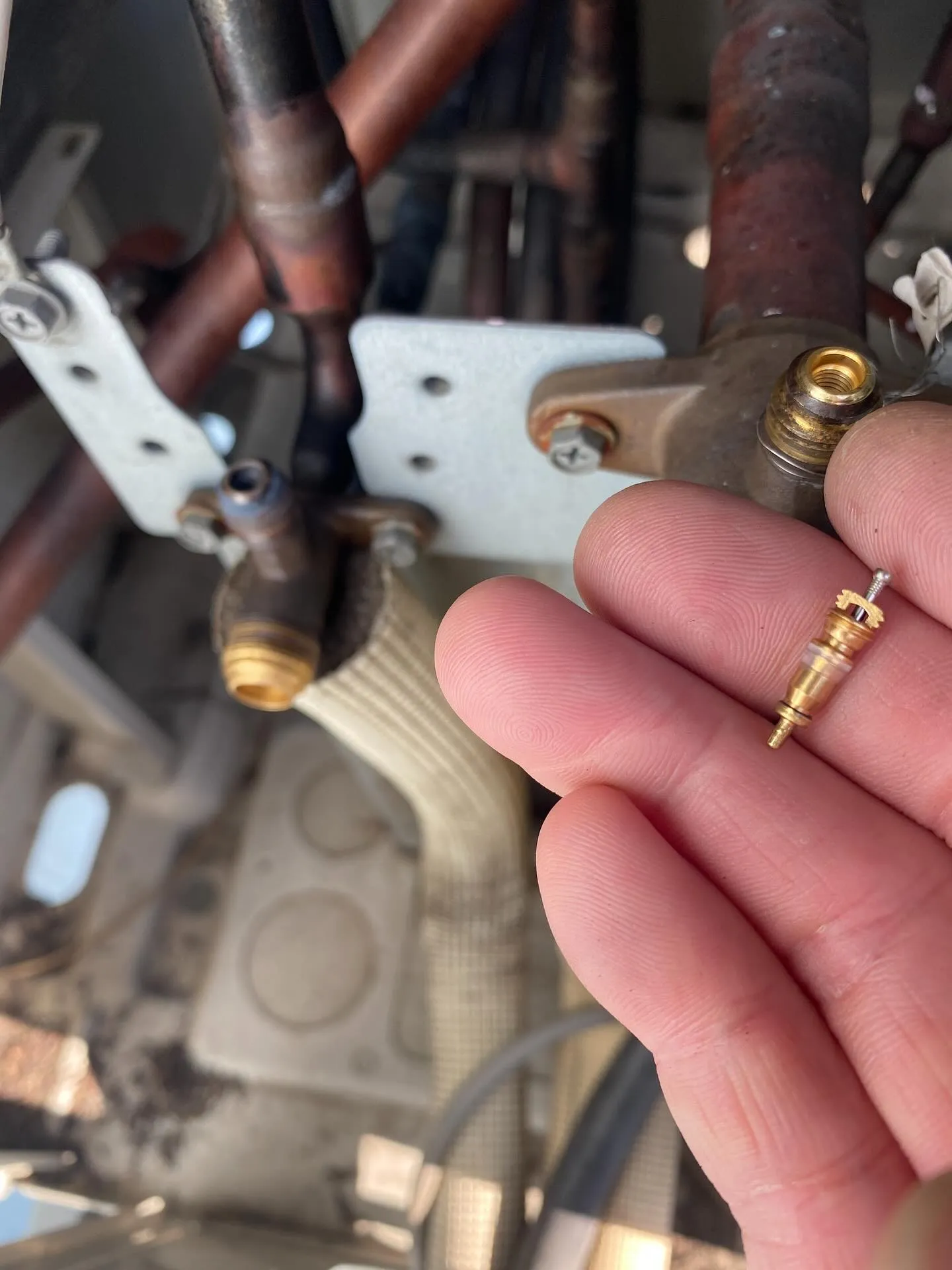 こんにちは、エアコンをお探しの皆さん🌬️