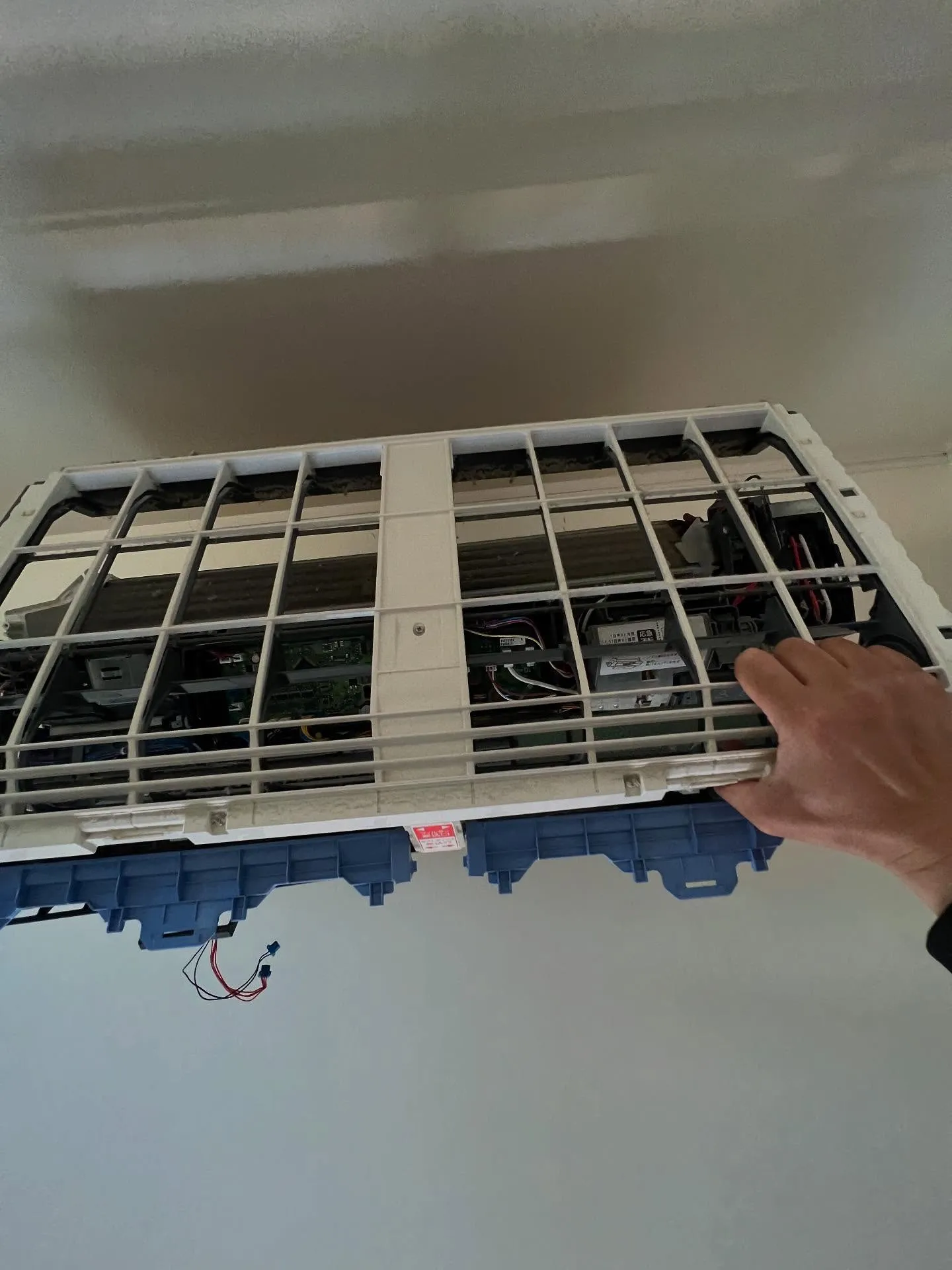 寒い冬も快適に過ごしたい🌬️ そんな時はエアコンのメンテナン...