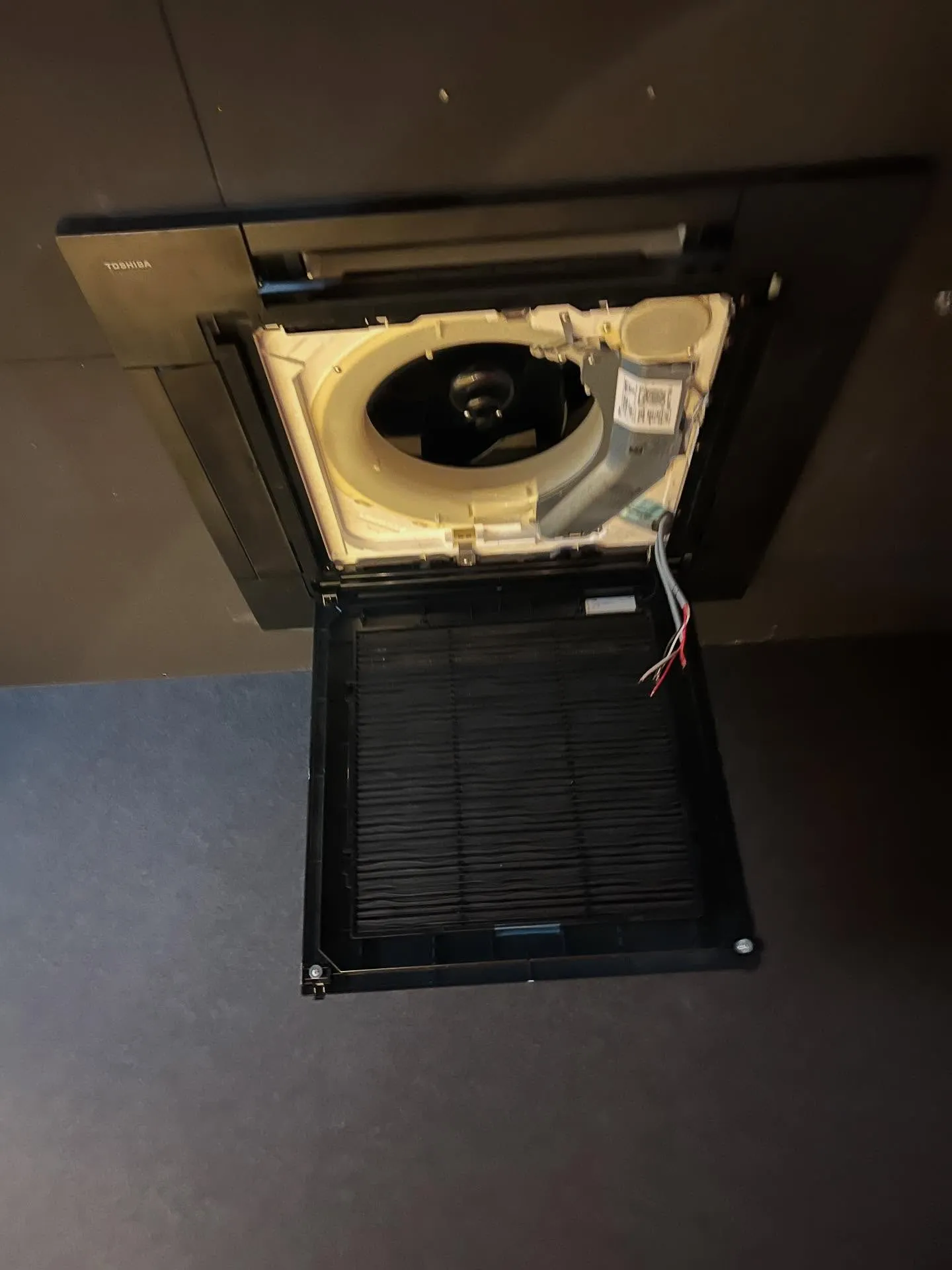 寒い冬も快適に過ごしたい🌬️ そんな時はエアコンのメンテナン...