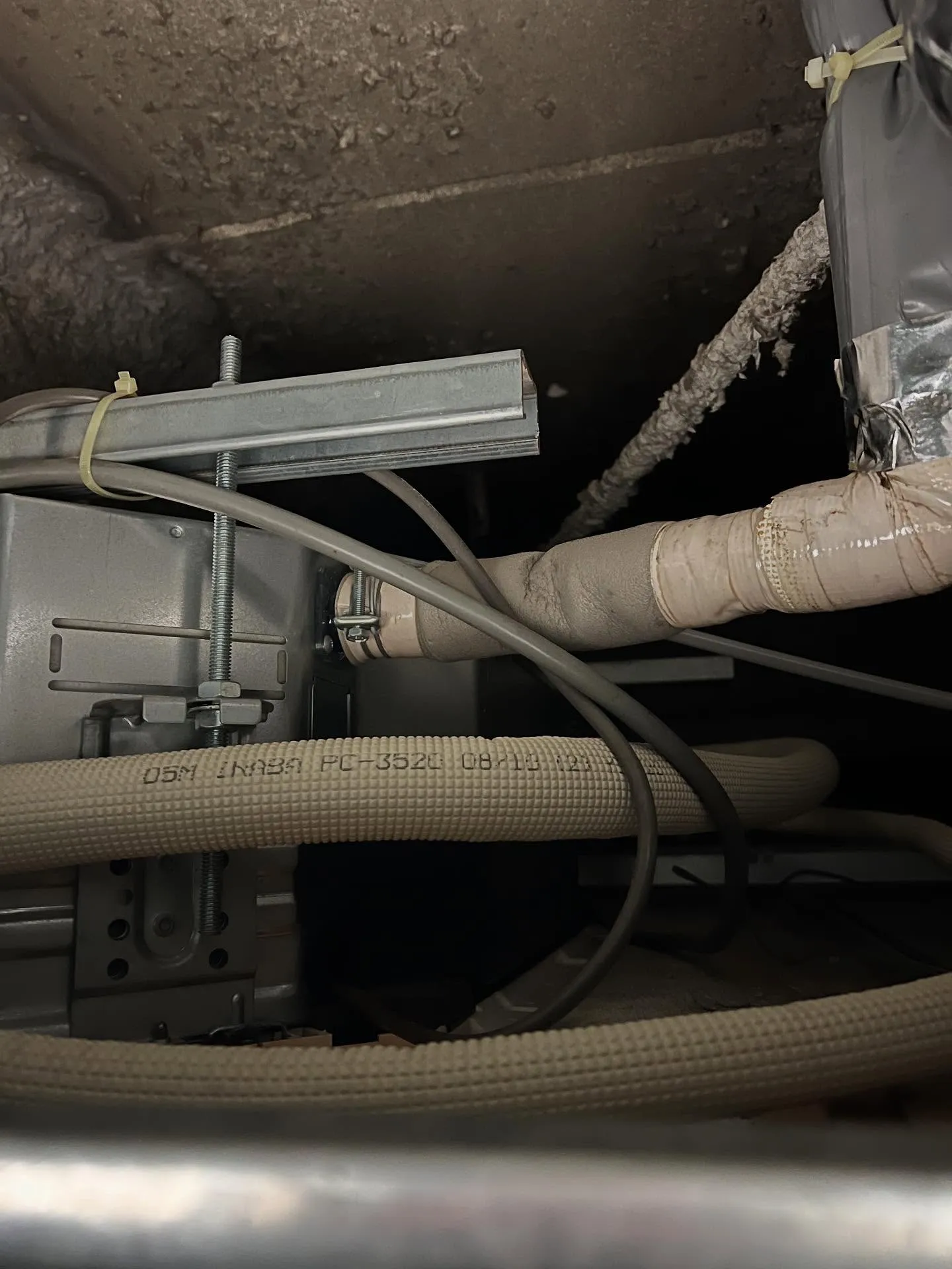 仙台でエアコンの修理から更新工事、電気工事まで安心してお任せ...