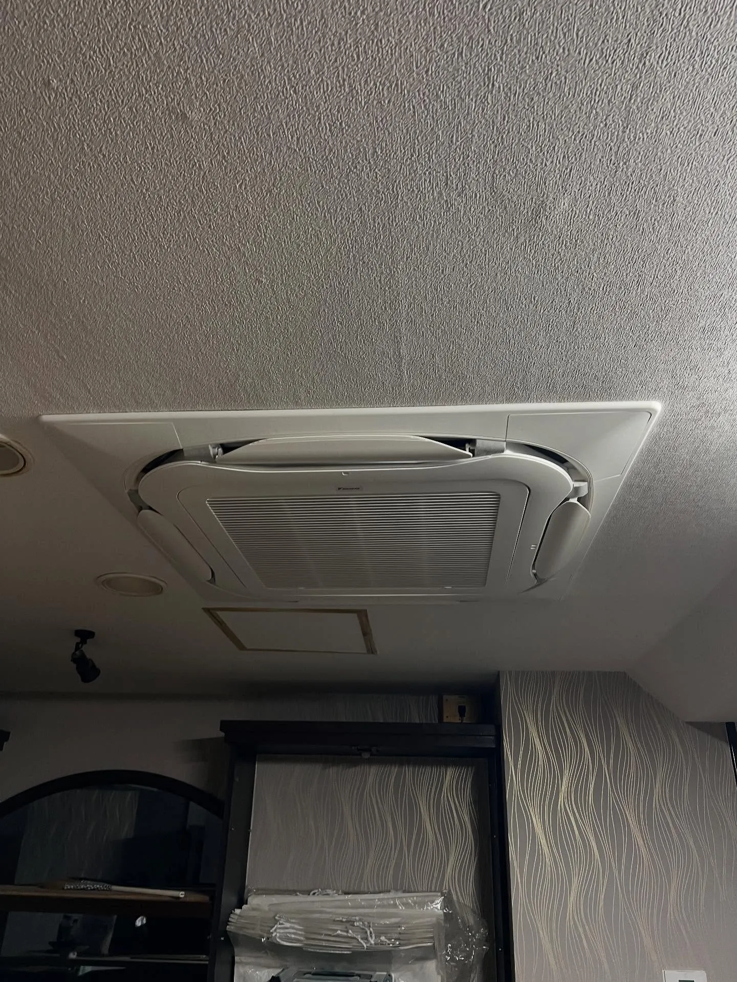 仙台でエアコンに関するお悩みはありませんか?❄️業務のプロた...