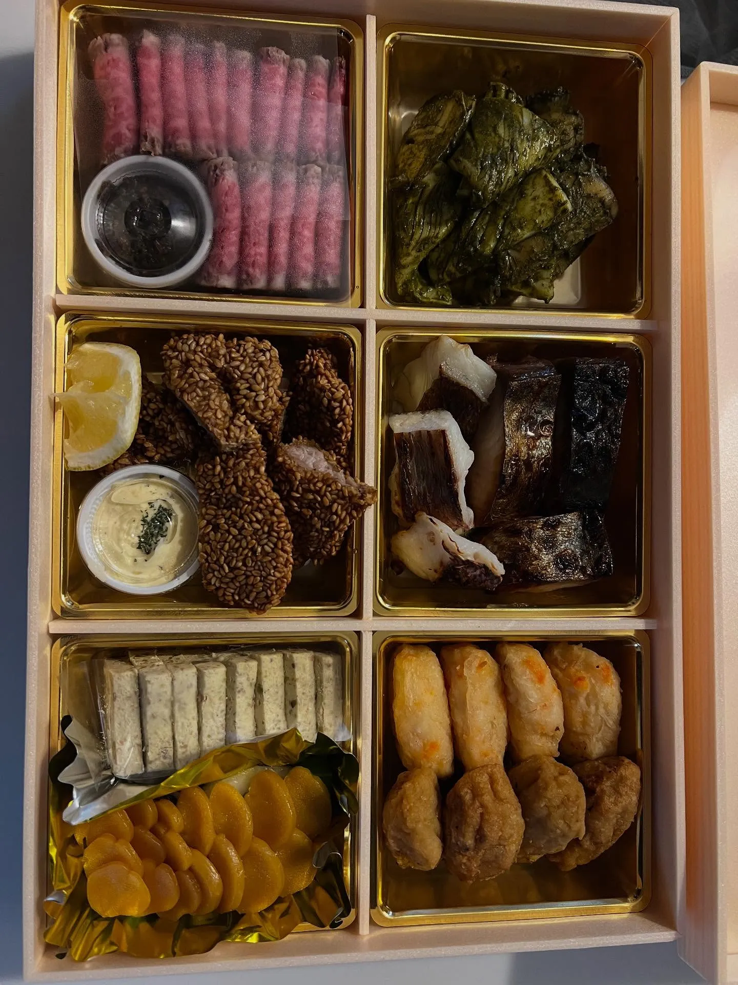 さあ、新年が明けましたね🎉今年もガンガン行きましょう！特に私...