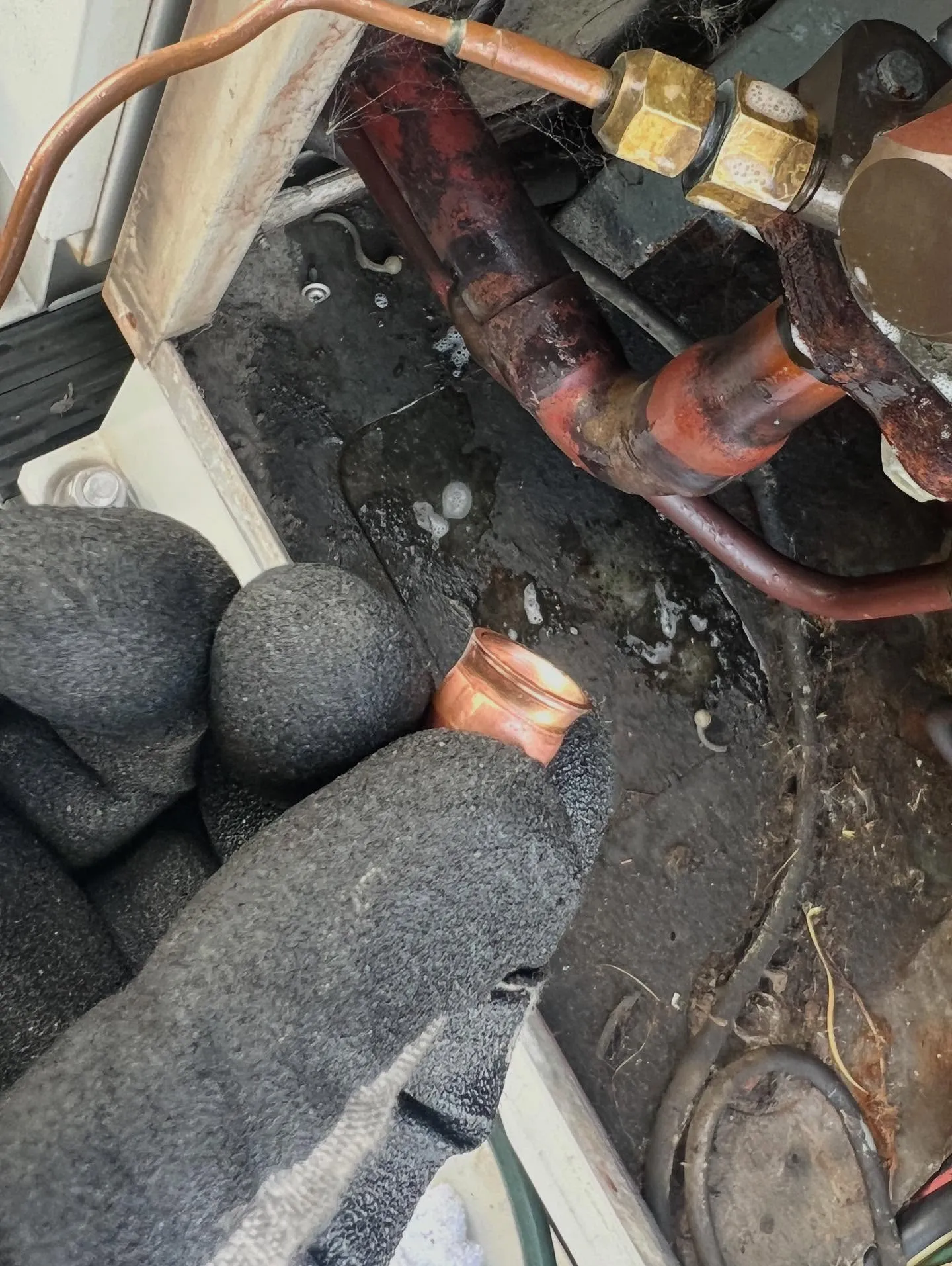 宮城エアコン塾、通称「細野塾」は、エアコン職人を目指す人にぴ...