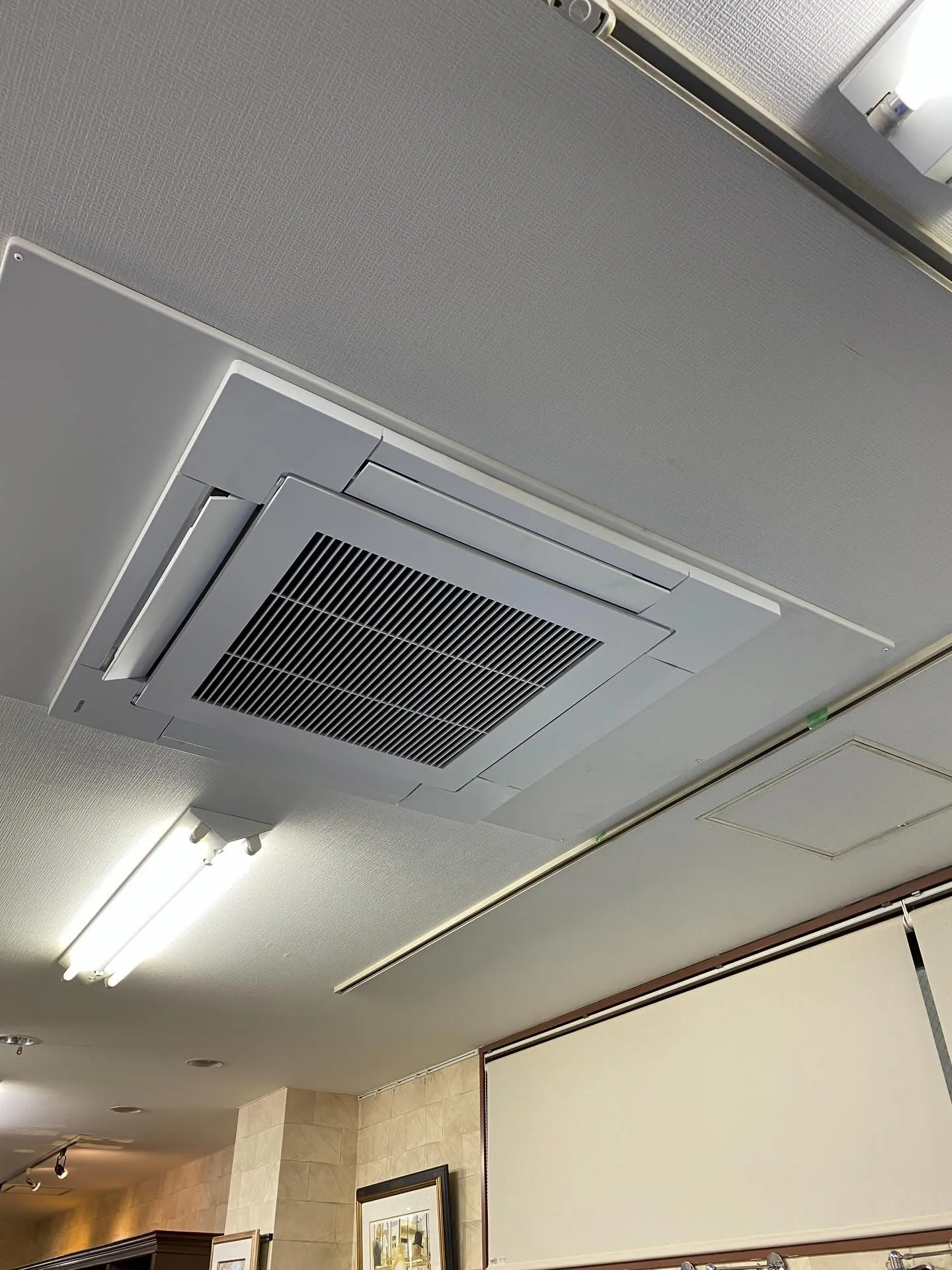 こんにちは、寒さも和らぎ暖かくなってきましたね🌷これから夏シ...