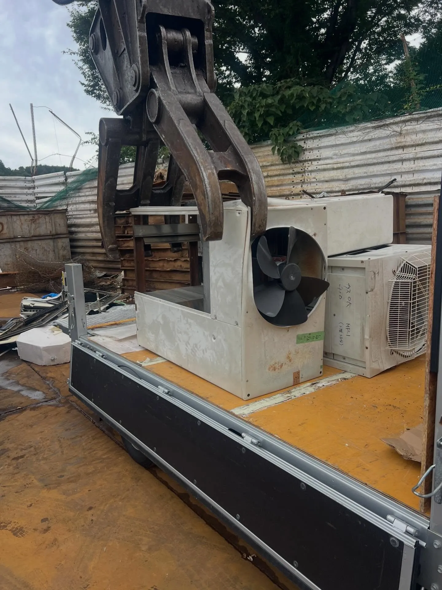 仙台の皆様、業務用エアコンの工事や早期取り付けをお考えですか...