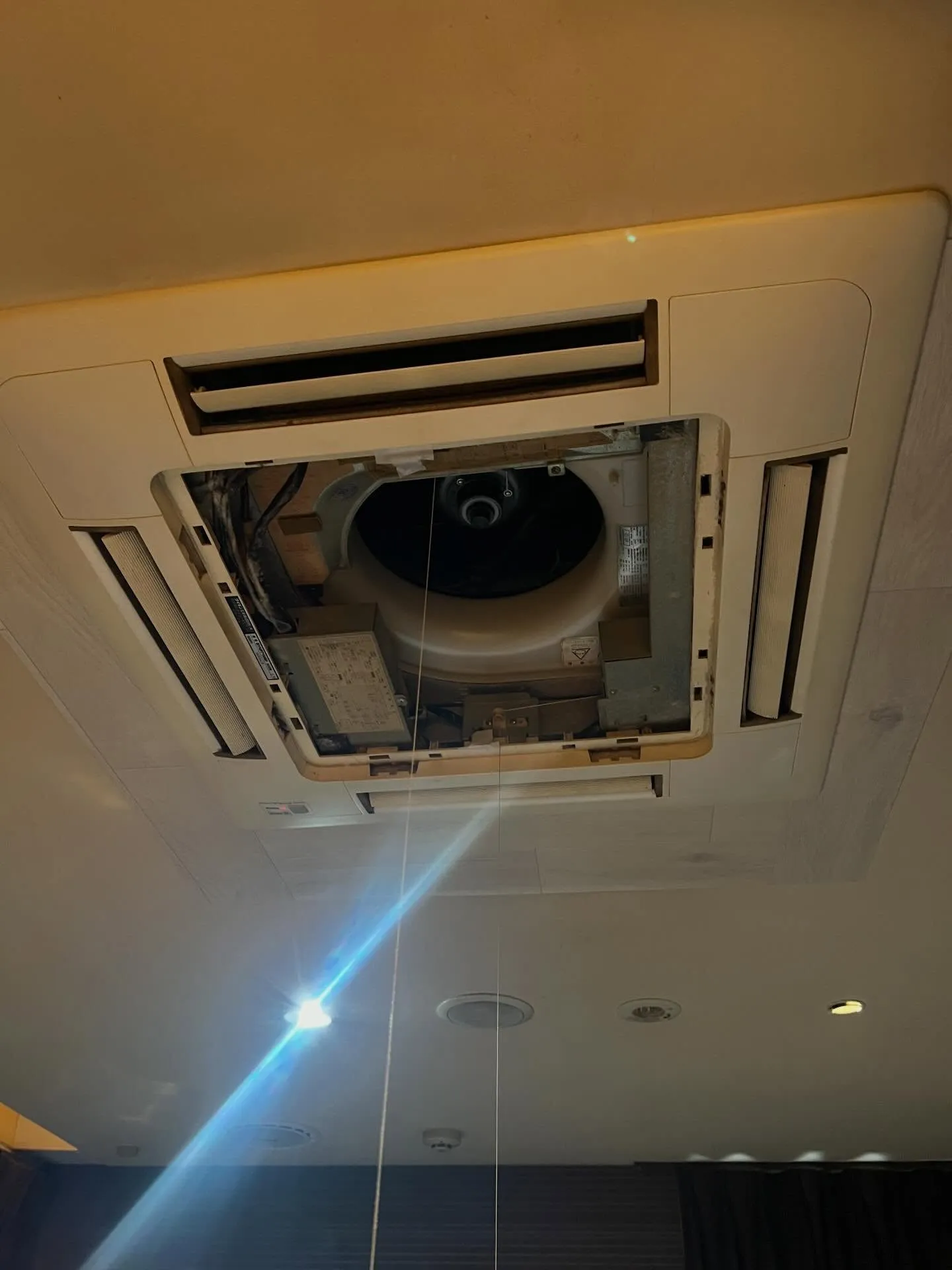 皆さま、宮城県愛子に拠点を構える当設備会社の塾では、エアコン...